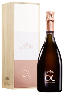 0042395_champagne-jacquart-cuvee-alpha-vintage-rose-in-geschenkkist_6bf73356-6910-42ad-8704-dbc413bea199.png